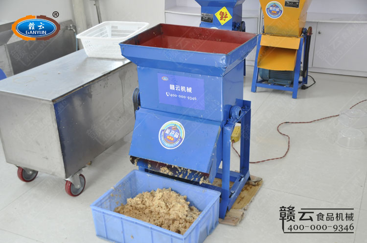 GY-SF-1000型紅薯刷粉機
