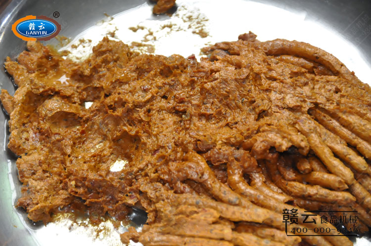 用強力絞肉機絞出來的火鍋料泥